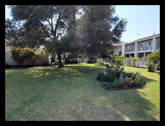 2 BEDROOM TOWNHOUSE FOR SALE IN HADDON